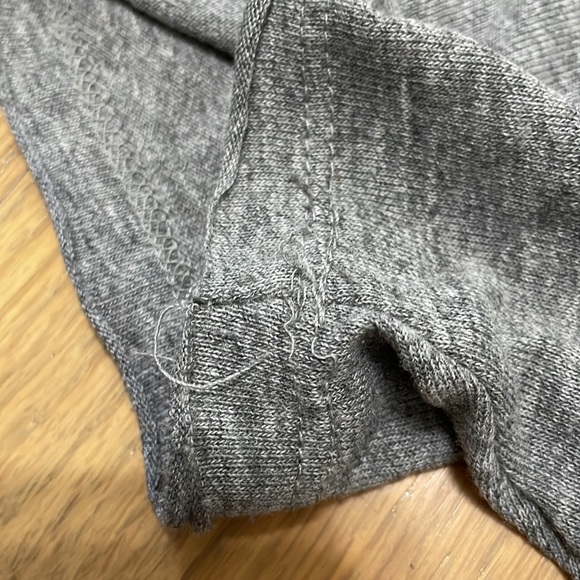 Graphic tee - Picture 3 of 4